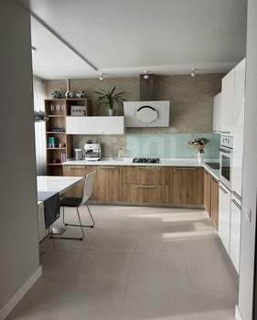 2-к квартира, вторичка, 65м2, 7/11 этаж