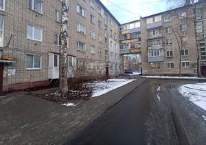 2-к квартира, вторичка, 45м2, 1/5 этаж