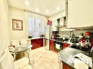 3-к квартира, вторичка, 77м2, 5/5 этаж