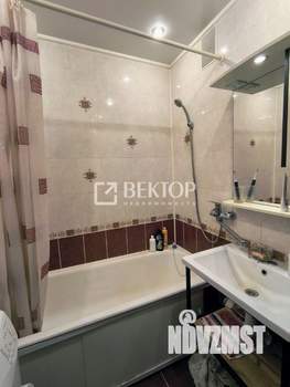 2-к квартира, вторичка, 52м2, 10/10 этаж