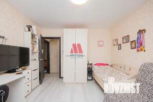 2-к квартира, вторичка, 54м2, 1/10 этаж