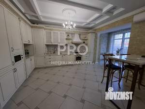 4-к квартира, вторичка, 200м2, 2/2 этаж