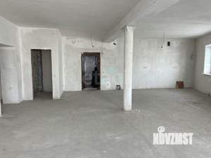 4-к квартира, вторичка, 325м2, 3/4 этаж