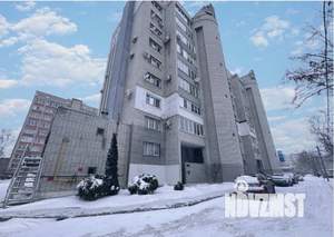 4-к квартира, вторичка, 136м2, 2/8 этаж