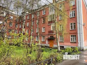 2-к квартира, вторичка, 61м2, 1/4 этаж