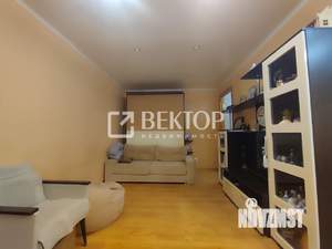 2-к квартира, вторичка, 42м2, 1/5 этаж