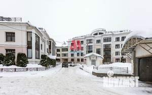 4-к квартира, вторичка, 144м2, 1/3 этаж