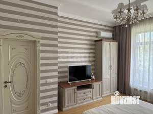 4-к квартира, вторичка, 170м2, 2/2 этаж