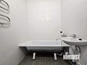 2-к квартира, вторичка, 61м2, 1/5 этаж