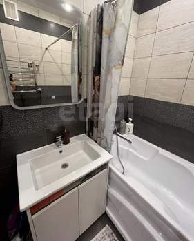2-к квартира, вторичка, 61м2, 8/9 этаж