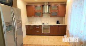 3-к квартира, вторичка, 107м2, 2/10 этаж