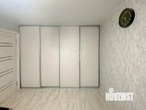 2-к квартира, вторичка, 42м2, 1/5 этаж