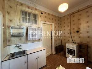 2-к квартира, вторичка, 50м2, 1/4 этаж