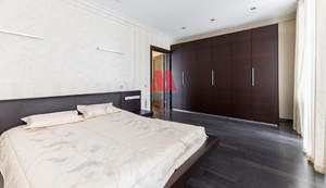 4-к квартира, вторичка, 144м2, 1/3 этаж