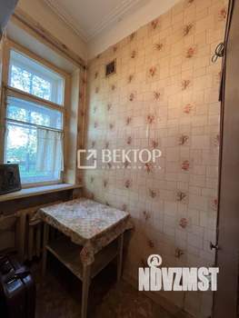 2-к квартира, вторичка, 50м2, 1/4 этаж
