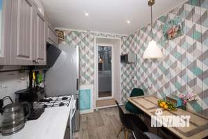 3-к квартира, вторичка, 63м2, 3/5 этаж