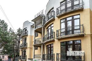 4-к квартира, вторичка, 208м2, 2/3 этаж