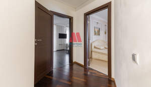 4-к квартира, вторичка, 144м2, 1/3 этаж