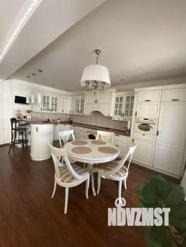 3-к квартира, вторичка, 123м2, 4/4 этаж