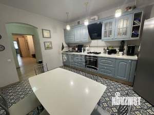 4-к квартира, вторичка, 125м2, 1/5 этаж