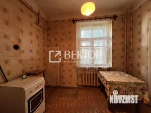 2-к квартира, вторичка, 50м2, 1/4 этаж