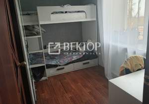 4-к квартира, вторичка, 61м2, 5/5 этаж