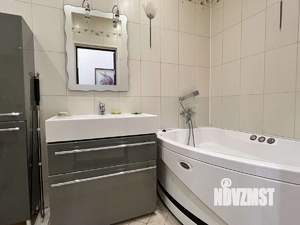 2-к квартира, вторичка, 60м2, 1/3 этаж