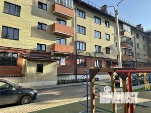 2-к квартира, вторичка, 60м2, 1/4 этаж