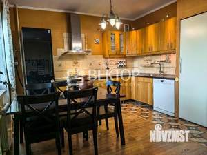 4-к квартира, вторичка, 83м2, 4/8 этаж