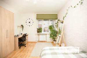 4-к квартира, вторичка, 136м2, 2/8 этаж