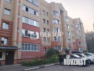 2-к квартира, вторичка, 60м2, 1/5 этаж