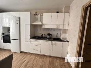 2-к квартира, вторичка, 61м2, 1/6 этаж