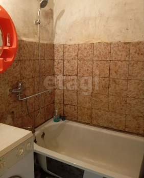 3-к квартира, вторичка, 63м2, 9/9 этаж