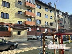 2-к квартира, вторичка, 60м2, 1/4 этаж