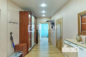 2-к квартира, вторичка, 67м2, 17/18 этаж