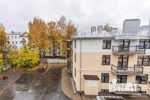 3-к квартира, вторичка, 145м2, 1/3 этаж