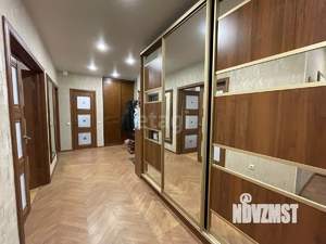 3-к квартира, вторичка, 110м2, 3/10 этаж