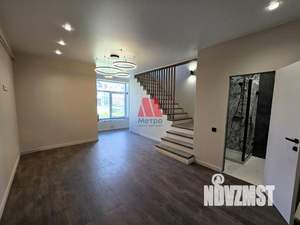 3-к квартира, вторичка, 66м2, 1/2 этаж