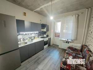 2-к квартира, вторичка, 60м2, 1/9 этаж