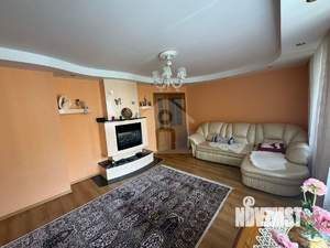 4-к квартира, вторичка, 120м2, 5/5 этаж