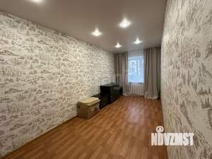 2-к квартира, вторичка, 42м2, 1/5 этаж