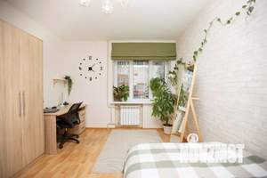 4-к квартира, вторичка, 136м2, 2/8 этаж