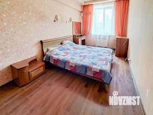 3-к квартира, вторичка, 100м2, 2/4 этаж