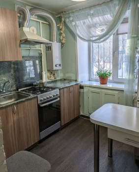 2-к квартира, вторичка, 44м2, 1/5 этаж