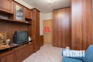 2-к квартира, вторичка, 58м2, 1/4 этаж