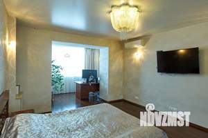 3-к квартира, вторичка, 120м2, 9/10 этаж