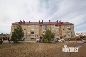 3-к квартира, вторичка, 80м2, 1/4 этаж