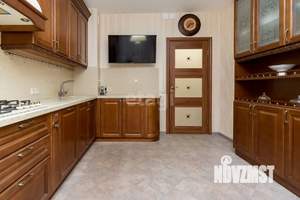 3-к квартира, вторичка, 110м2, 3/10 этаж