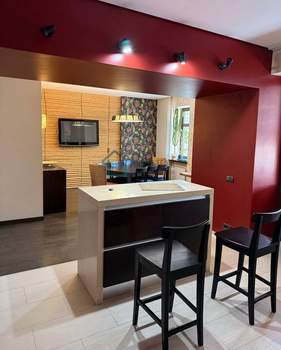 4-к квартира, вторичка, 225м2, 3/5 этаж