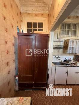 2-к квартира, вторичка, 50м2, 1/4 этаж